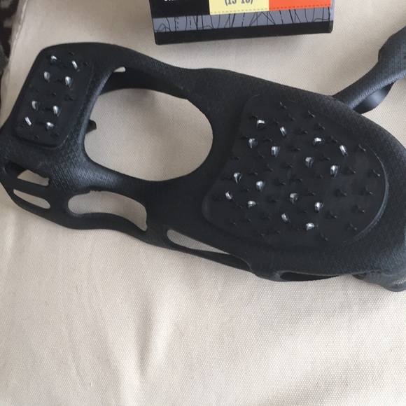 It’s slippery out there!  Try these XL Slip Grips -soft rubber grips for boots. - Picture 4 of 8